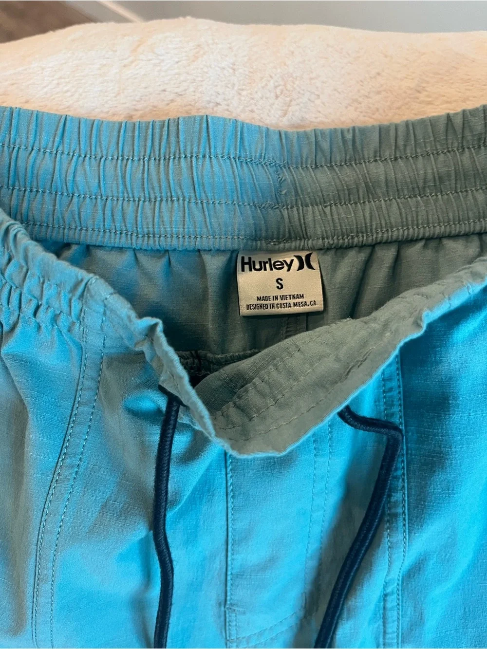 Hurley light teal